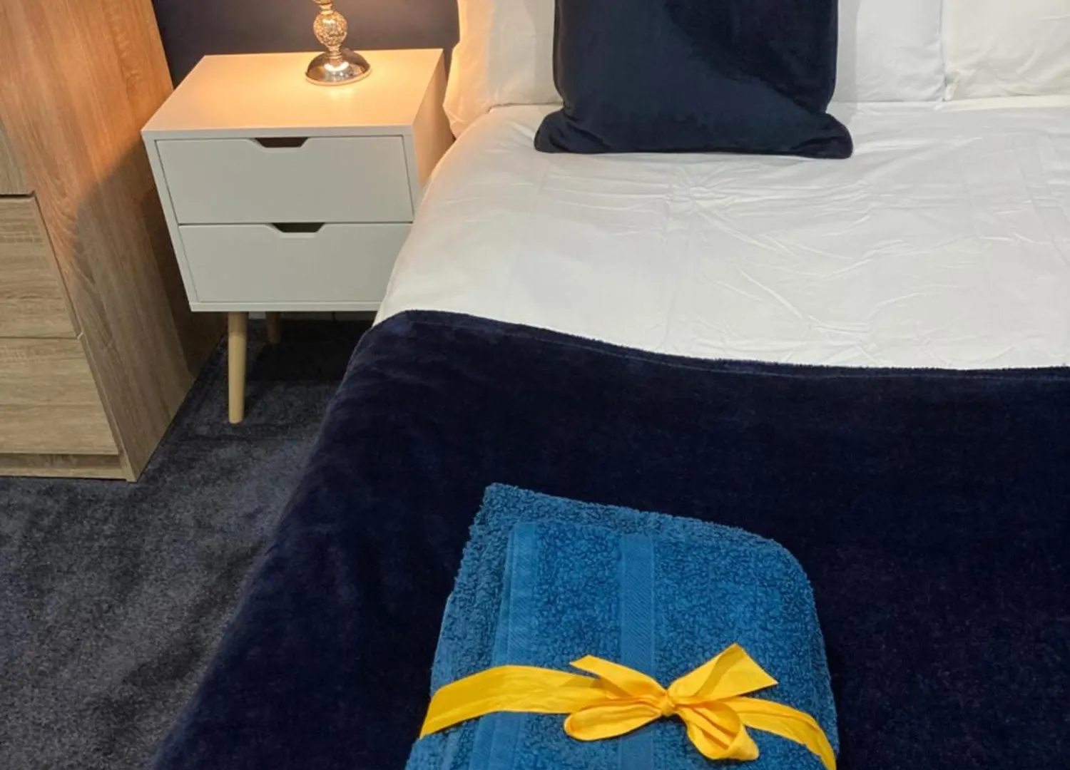 Central Doncaster 1Bed 1Bath Pent-Apartment