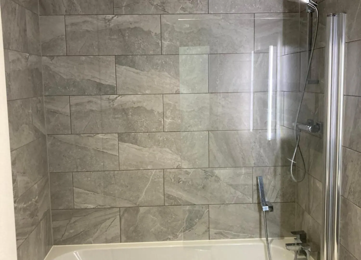 Central Doncaster 1Bed 1Bath Pent-Apartment Apartment