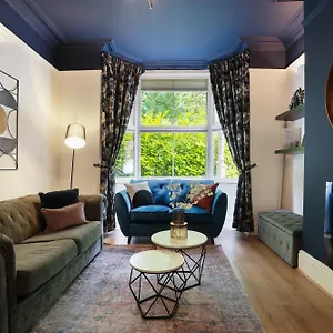 Holiday home Centre Racecourse Retreat: Family & Contractor-friendly 3-bed, Doncaster